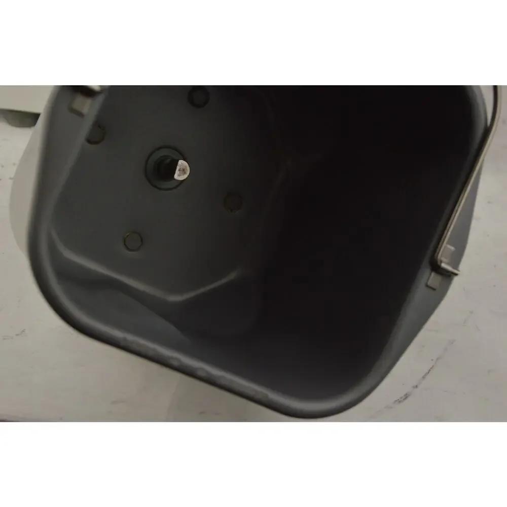 Breadman TR510 Bread Maker Machine Automatic Dough Maker Pan Paddle